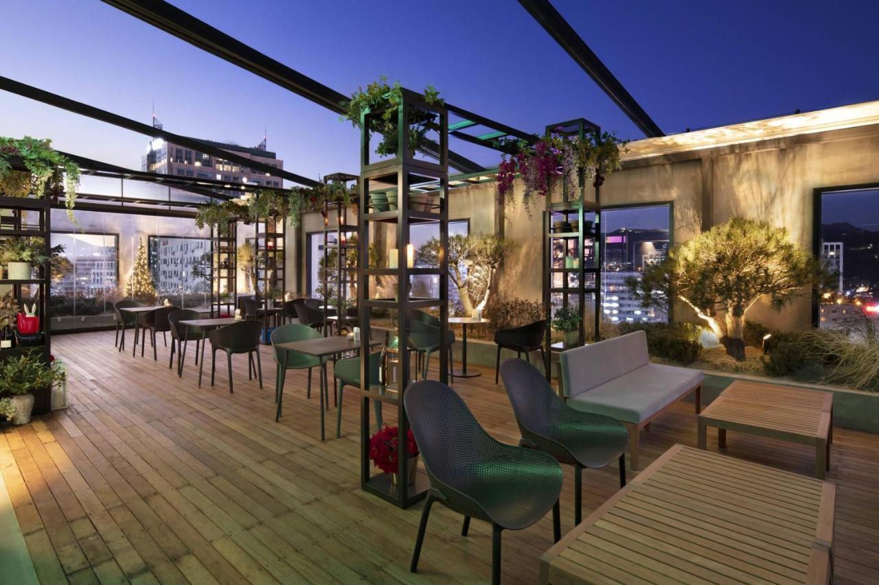 Hotel Moxy Seoul Insadong By Marriott Exterior foto