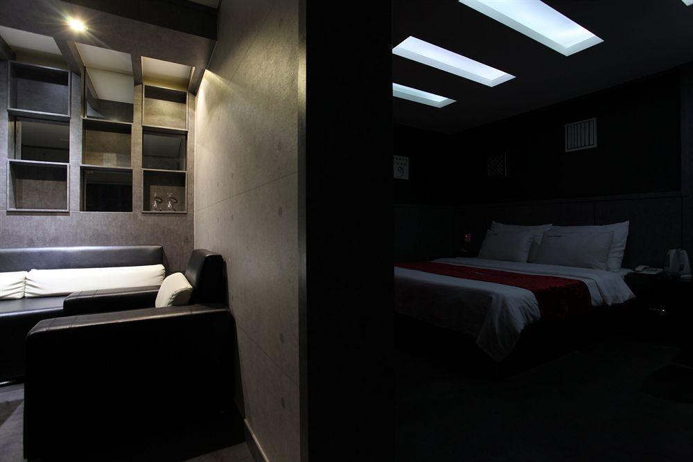 Hotel Moxy Seoul Insadong By Marriott Exterior foto