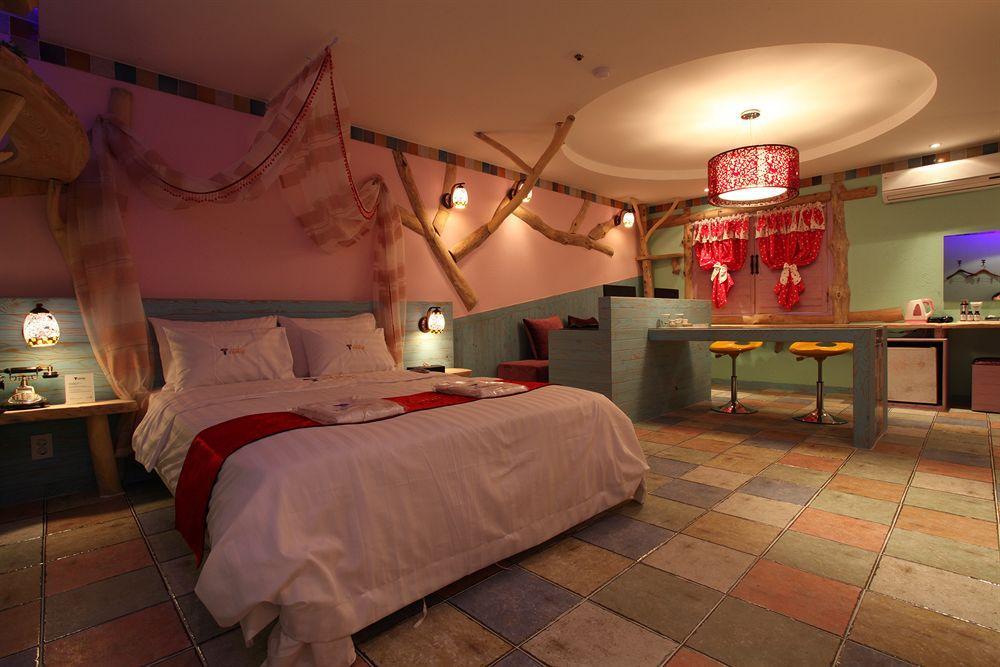 Hotel Moxy Seoul Insadong By Marriott Exterior foto