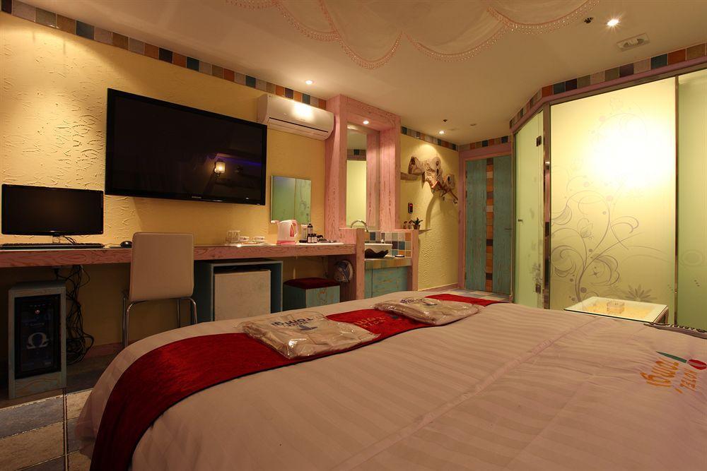 Hotel Moxy Seoul Insadong By Marriott Exterior foto